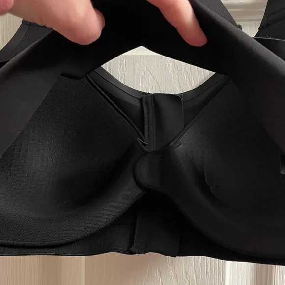 NWT VSX Victoria’s Secret Black Knockout Front-Close Zip Up Sports Bra Size 36D - Picture 10 of 13